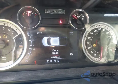 2015 Ram 1500 Lone Star z USA, uszkodzony, nr VIN 1C6RR7LT9FS696454